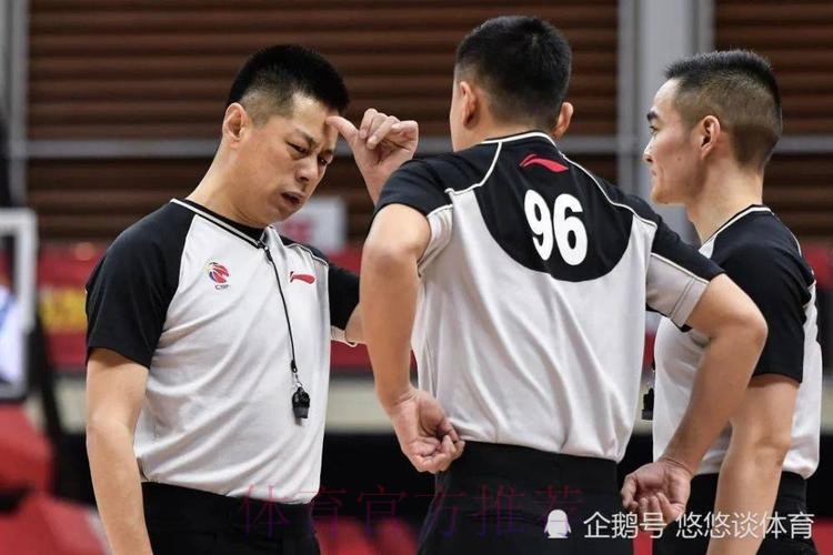 马西莫应邀做专题培训 期待中国裁判走上国际舞台