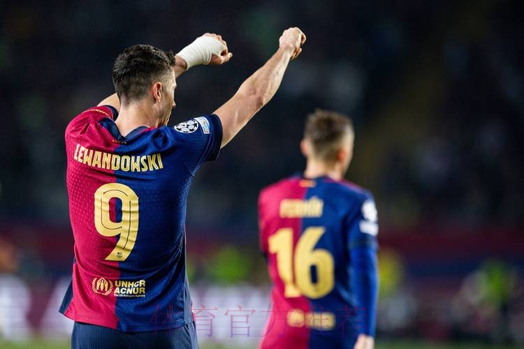 阿斯：沙特正在大力追求莱万，芝加哥火焰也想引进他